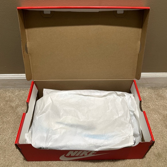 Nike Air Max Solo Sneakers White/Black-Aquarius Blue Men\'s Size 15 DX3666-103